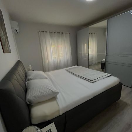 Apartment Leona & Doris 비빈제 외부 사진